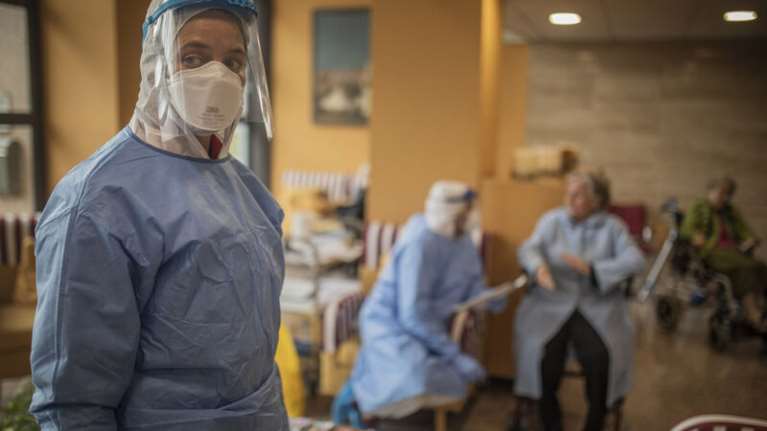 Συναγερμός στον ΠΟΥ: 160.000 κρούσματα κορονοϊού την ημέρα παγκοσμίως, εδώ και μία εβδομάδα