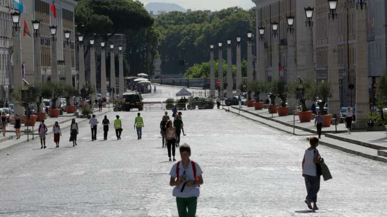 Κορονοϊός: Ξεκινούν καραντίνες στην Ιταλία σε ταξιδιώτες που επιστρέφουν από διακοπές στην Ελλάδα