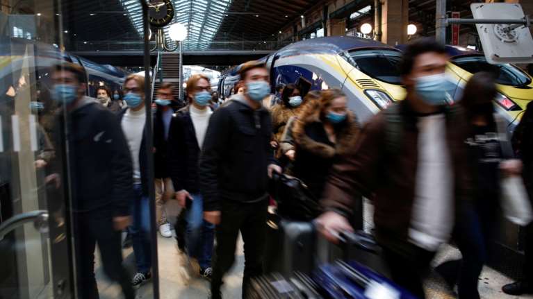 ΟΑΕΔ: 11 συν 7 δράσεις για 86.000 νέες θέσεις εργασίας: Σε ποιους ανέργους απευθύνονται