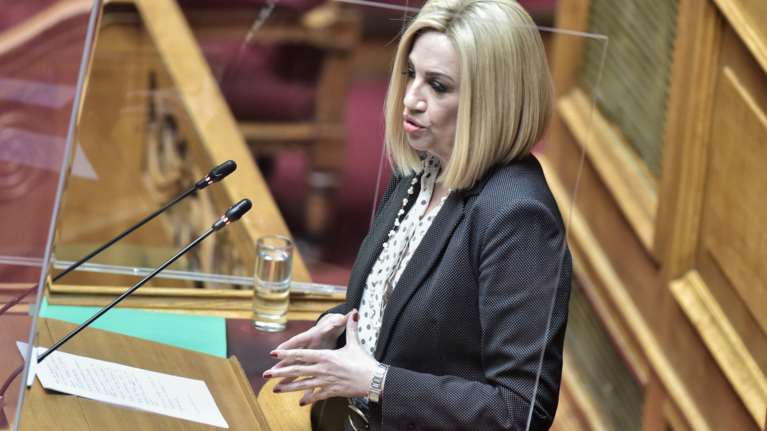 Γεννηματά: Κάποιοι θέλουν να μας "κοντύνουν" με fake news, απαξιωτικά σχόλια και σεξισμό