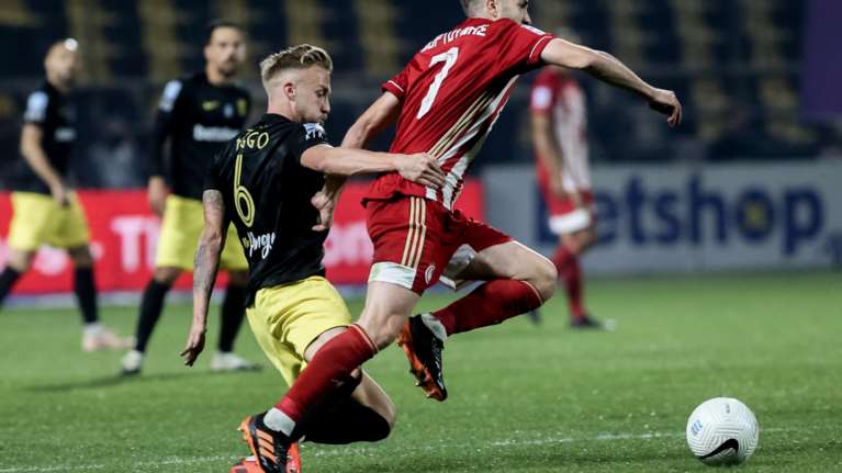 Super League: Μόνος στην κορυφή ο Ολυμπιακός μετά τη νίκη με τον Άρη - Δύσκολες έξοδοι σε Λαμία και Τρίπολη για ΠΑΟΚ και ΑΕΚ