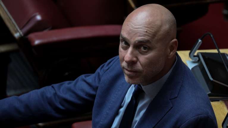 Επίθεση στο πολιτικό γραφείο του Αμυρά στα Ιωάννινα για τον Κουφοντίνα - Ταραντίλης: Η κυβέρνηση δεν τρομοκρατείται