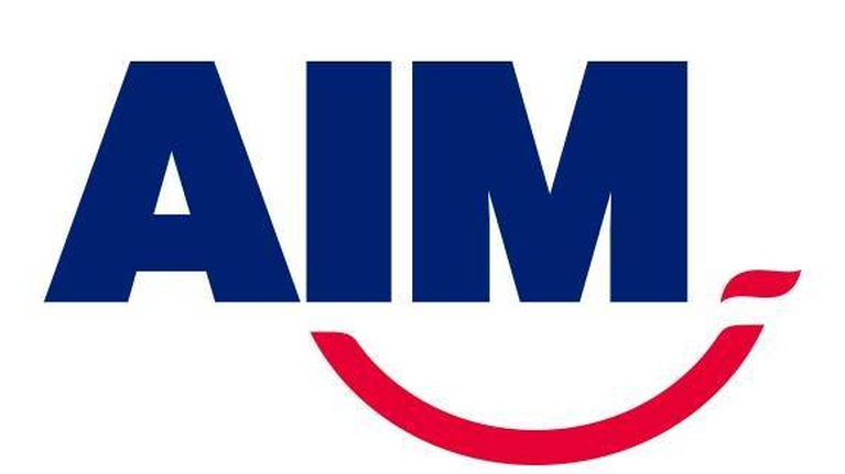 Aim White Now Smile Detox: x M.A.C Launch Event