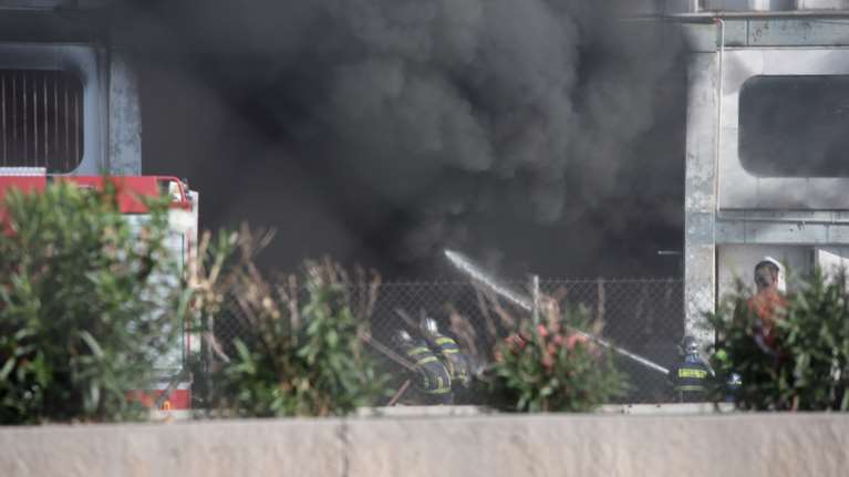Στις φλόγες εργοστάσιο ανακύκλωσης στον Ασπρόπυργο