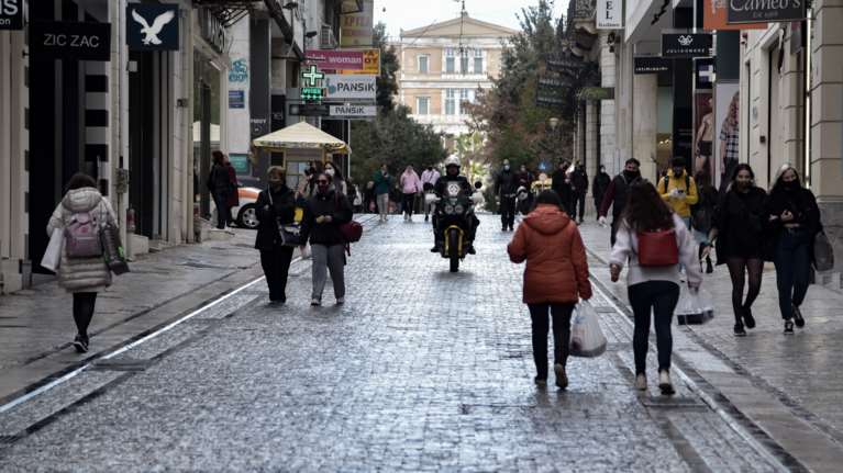 Κορονοϊός: &quot;Βράζει&quot; η Αττική με 666 νέα κρούσματα - Στο &quot;κόκκινο&quot; το κέντρο της Αθήνας - Τριψήφιο νούμερο στη Θεσσαλονίκη
