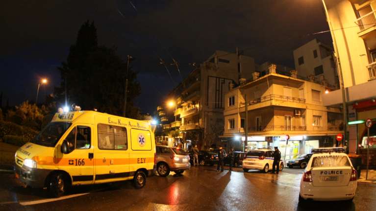 Θρίλερ στη Λάρισα: Γυναίκα εντοπίστηκε νεκρή – Ήταν αιμόφυρτη σε διάδρομο πολυκατοικίας