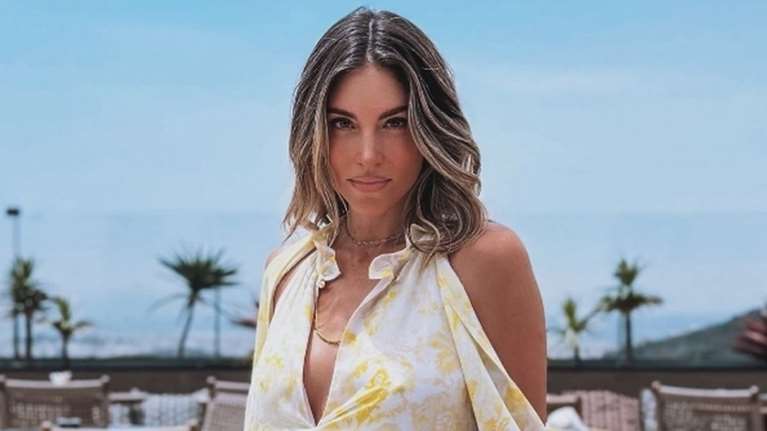 Η Αθηνά Οικονομάκου διέγραψε τις κοινές φωτογραφίες με τον Φίλιππο Μιχόπουλο μετά την αποκάλυψη της νέας της σχέσης