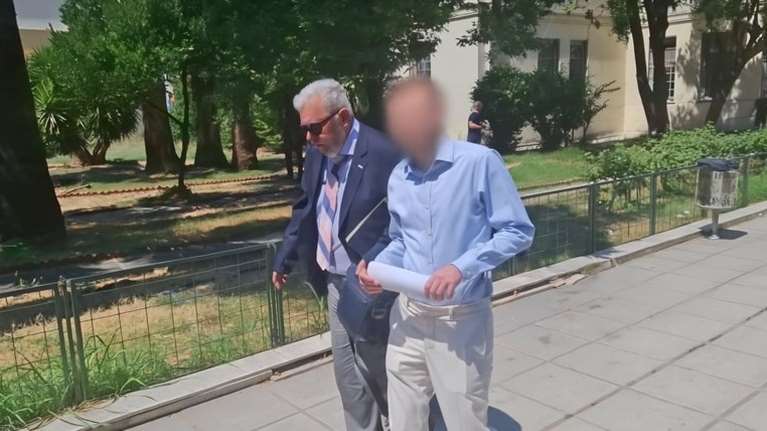 "Έχω κόψει τιμολόγιο, είχαμε συμφωνία", λέει ο δημοσιογράφος που κατηγορείται για την υπόθεση εκβιασμού της Ζέττας Μακρή