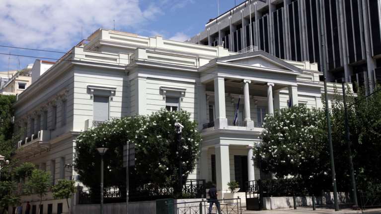 Διπλωματικές πηγές για επίσκεψη Γεραπετρίτη στη Λιβύη: Αθήνα και Τρίπολη θα συζητήσουν για ΑΟΖ - Τι είπαν για το μεταναστευτικό