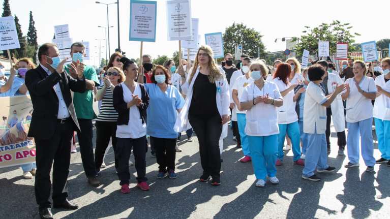 Συγκέντρωση της ΠΟΕΔΗΝ - Κλειστή η άνοδος της Μεσογείων [βίντεο]