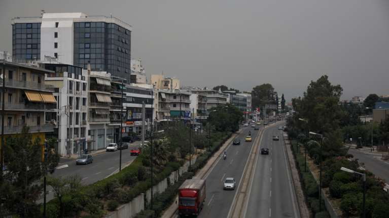 Aλλάζει ο παράδρομος της Λ. Μεσογείων στον Χολαργό: Προτεραιότητα στην κίνηση των πεζών