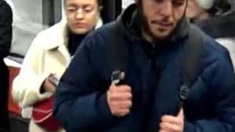 Αυτός είναι ο Αλγερινός, δράστης της επίθεσης με μαχαίρι στο μετρό της Λυόν- Μαχαίρωσε στον λαιμό επιβάτη επειδή τον σκούντησε στις σκάλες