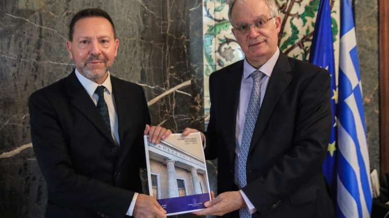 Έκθεση ΤτΕ για τη Νομισματική Πολιτική 2022-23: Ανάπτυξη 2,2% φέτος και 3% το 2024