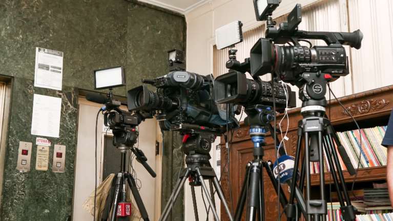 Κορονοϊός και δημοσιογραφία: Αξιόπιστη η κάλυψη από τα ελληνικά ΜΜΕ, λέει έρευνα του ΑΠΘ