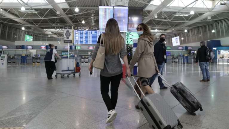 Θεοχάρης: Κατά προτεραιότητα ο εμβολιασμός στον τουριστικό κλάδο - ‘Εντονη αντιπαράθεση με ΚΙΝΑΛ για άνοιγμα τουρισμού 14 Μαΐου