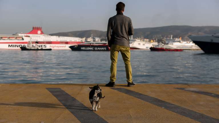 Κορονοϊός: 4.727 νέα κρούσματα- 41 θάνατοι και 267 διασωληνωμένοι -121 επαναλοιμώξεις