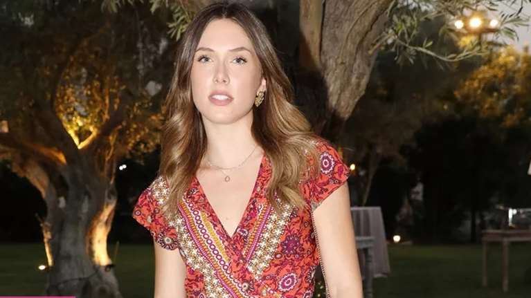 Το Lynne φόρεμα της Αφροδίτης Λιάντου αξίζει μία θέση στην γκαρνταρόμπα σου