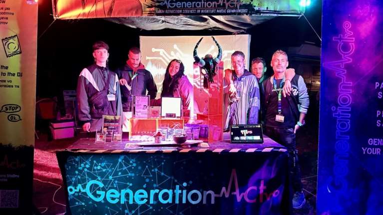 Όχι άλλο άγχος για τη μάνα raver: Πώς θα γίνουν τα rave ασφαλή;