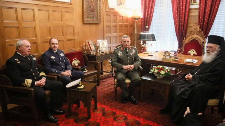 Η Εκκλησία δωρίζει θερμικές διόπτρες στον Ελληνικό Στρατό για τη φύλαξη του Εβρου