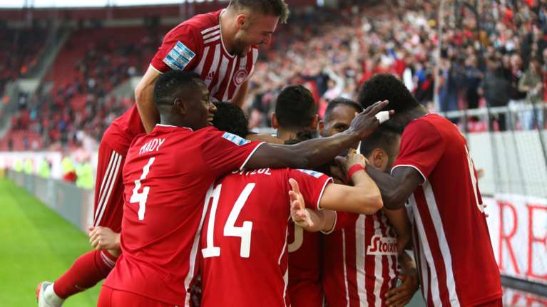 Ολυμπιακός: Νίκη  - θρίλερ επί του Βόλου (2-1) με γκολ του Βαλμπουενά στο 91΄