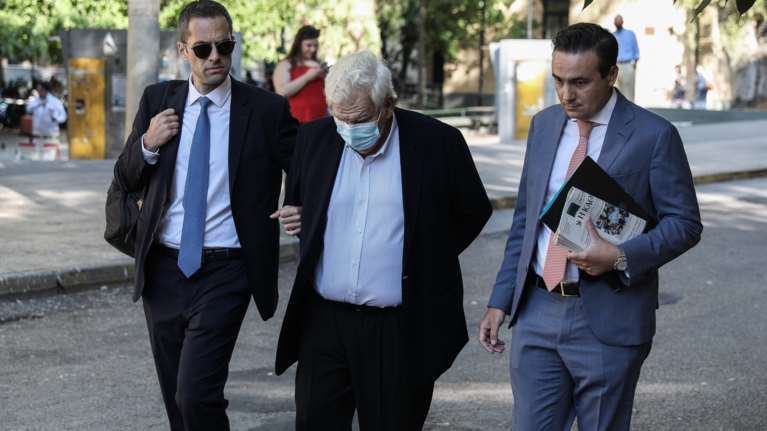 Folli Follie: Προσφυγή για την άρση της προσωρινής κράτησής του κατέθεσε ο Τζώρτζης Κουτσολιούτσος