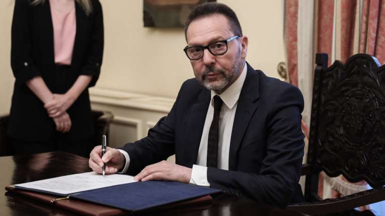 Στουρνάρας: &quot;Κόκκινα&quot; δάνεια ύψους 8-10 δισ. ευρώ θα αφήσει πίσω η κρίση της πανδημίας