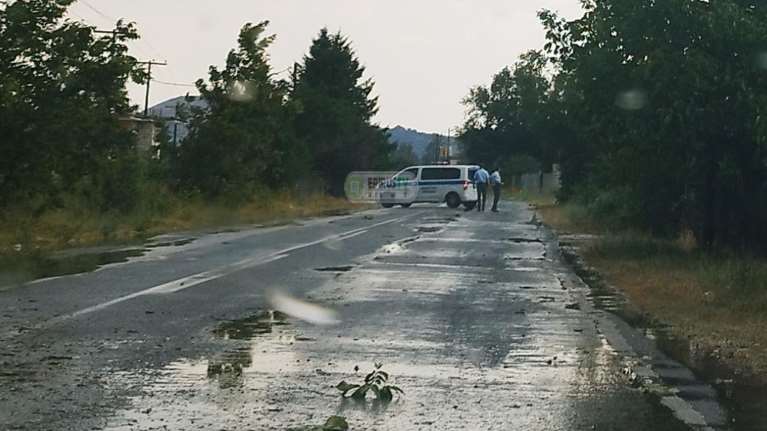 Ιωάννινα: Σφοδρή καταιγίδα στην πόλη - Ξαφνική πτώση θερμοκρασίας 16 βαθμών -  Έριξε δέντρα και κολώνα ΔΕΗ ο αέρας