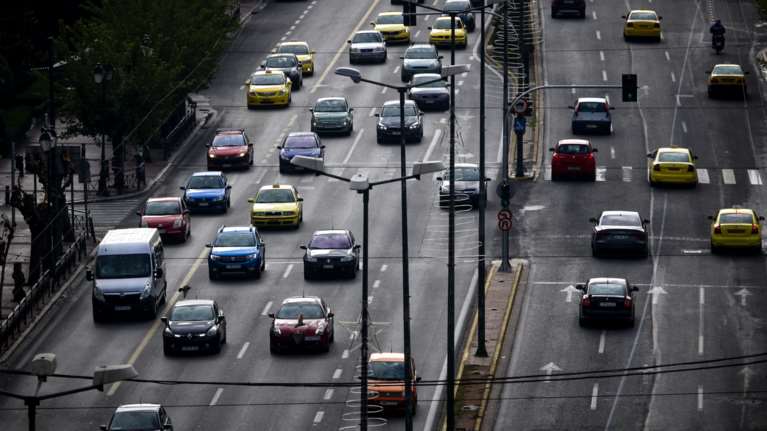 Απλήρωτα τέλη κυκλοφορίας: Καταφθάνουν ειδοποιητήρια για το 2020 ενόψει παραγραφής