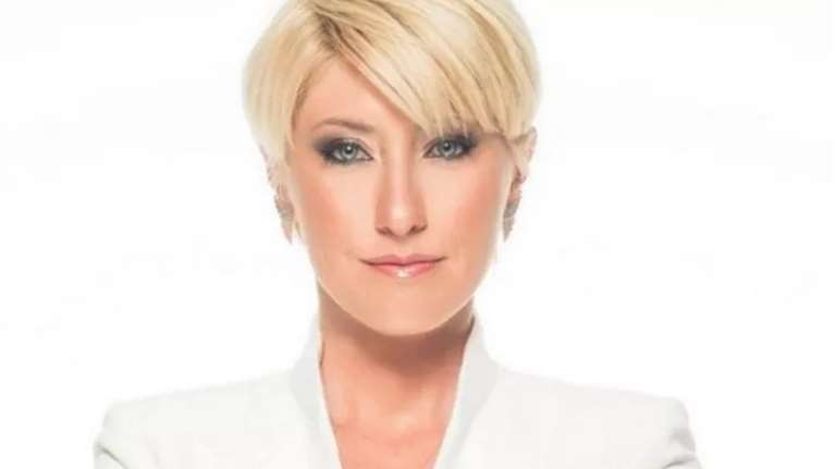 Σία Κοσιώνη: &quot;Και κάπου εδώ πρέπει να πούμε ‘γεια’&quot;