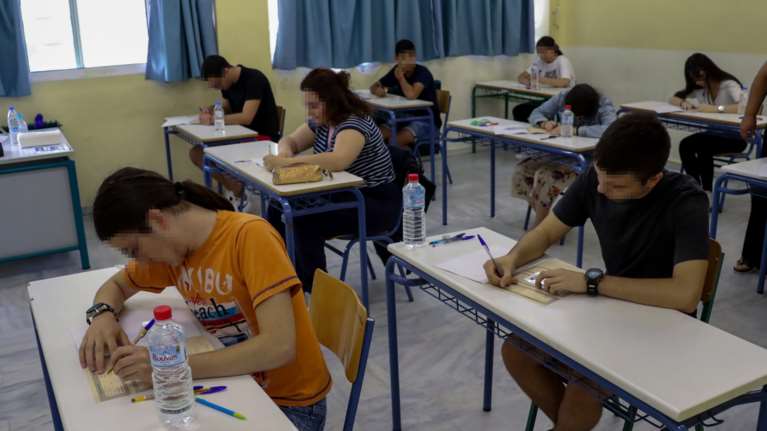 Πανελλήνιες Εξετάσεις 2025: Συνέχεια το Σάββατο με μαθήματα ειδικότητας για τους υποψήφιους των ΕΠΑΛ