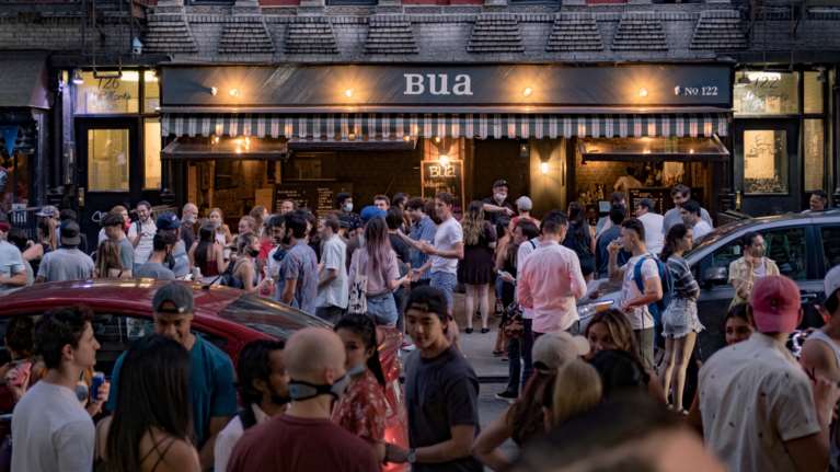 Κορονοϊός: Λιγότεροι από 400 νεκροί σε 24 ώρες για 2η συνεχόμενη ημέρα στις ΗΠΑ