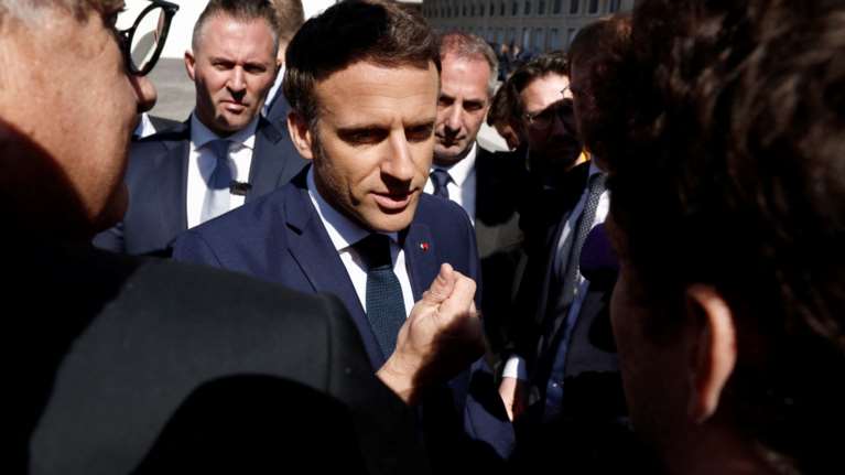 Ενοχλημένοι οι Ουκρανοί με τον Μακρόν: Σκαρφίστηκαν τον νεολογισμό "μακρονίζω" - Τι εννοούν
