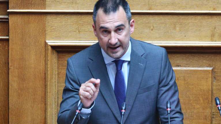 Χαρίτσης για Τέμπη στη Βουλή: Ο Πρωθυπουργός συντονιστής σε ένα καλά οργανωμένο σχέδιο