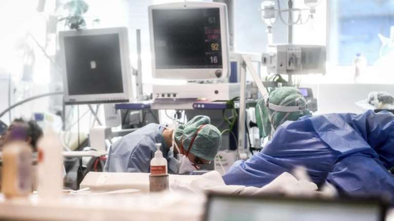 Διευθυντής κλινικής στο Περιστέρι με τα 29 κρούσματα: &quot;Είχαμε πάρει όλα τα μέτρα προφύλαξης&quot;...