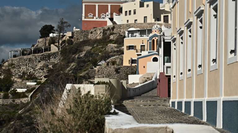 Σεισμοί: Κλιμάκιο του ΠΑΣΟΚ την Πέμπτη στη Σαντορίνη