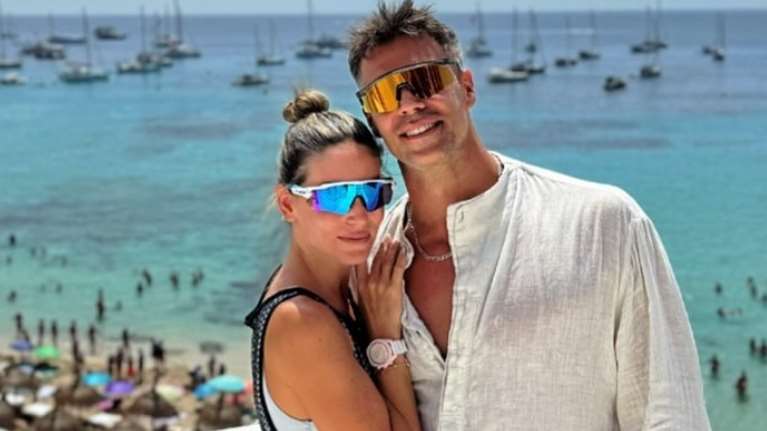 Το σχόλιο του Μπρούνο Τσερέλα στα ελληνικά κάτω από τη φωτογραφία της Αθηνάς Οικονομάκου