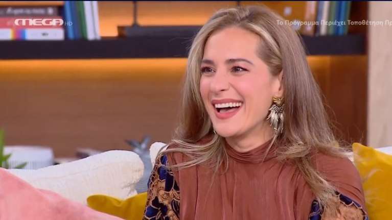 Νατάσσα Μποφίλιου: &quot;Σημασία έχει πώς κοιμάσαι το βράδυ, πώς νιώθεις για τον εαυτό σου - Είμαι βαθιά πολιτικοποιημένο ον&quot;