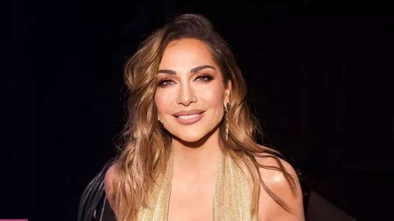 Η Δέσποινα Βανδή είναι μία από εμάς: Στο ρεπό της τρώει junk food