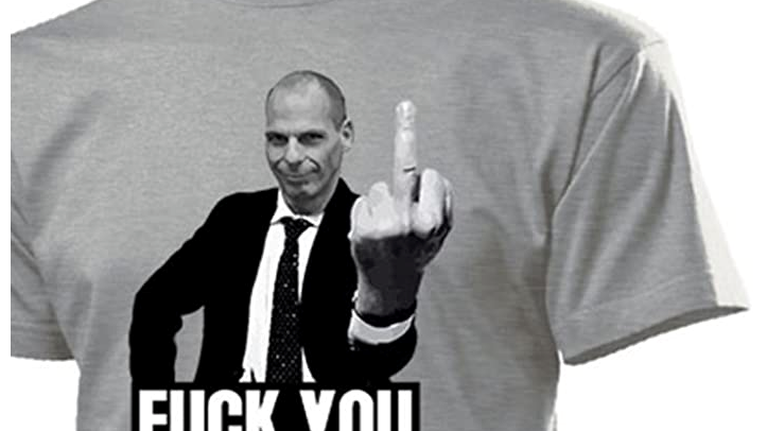 Εξαλλος ο Βαρουφάκης ζητά να αποσυρθεί t-shirt της Amazon που τον δείχνει να χειρονομεί στη Γερμανία [εικόνα]
