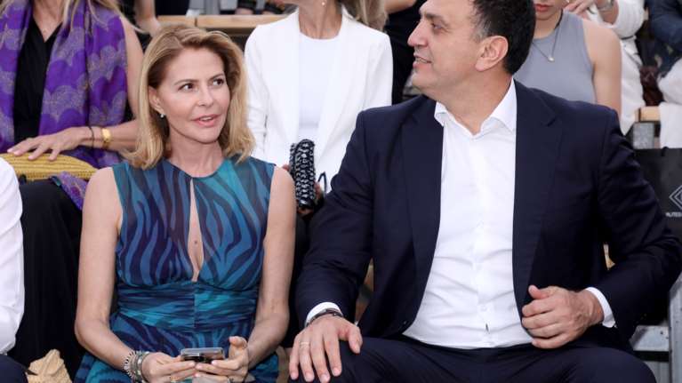 Η Τζένη Μπαλατσινού εύχεται στον Βασίλη Κικίλια για την Ημέρα του Πατέρα με μία τρυφερή φωτογραφία