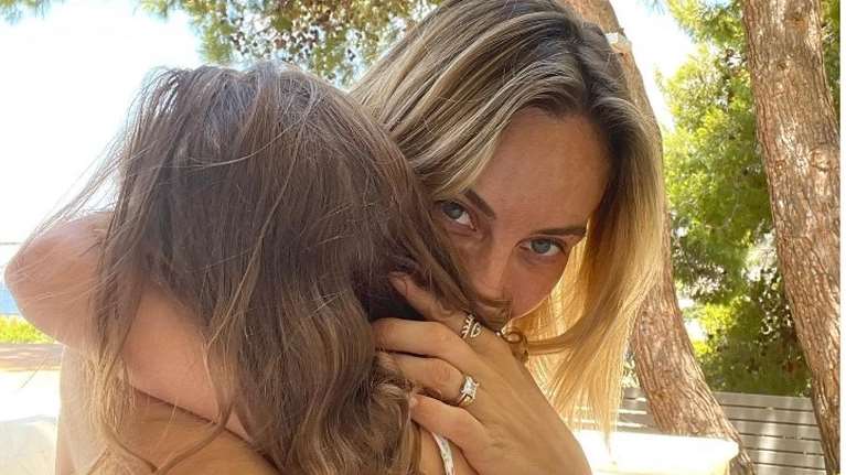 Αλεξάνδρα Μαροσούλη: Η Ελεονώρα Μελέτη μας δείχνει για πρώτη φορά την όμορφη κόρη της