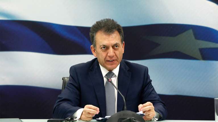 Βρούτσης στον ΣΚΑΪ: Επεκτείνουμε τους δικαιούχους των 800 ευρώ- Ποιές είναι οι νέες κατηγορίες