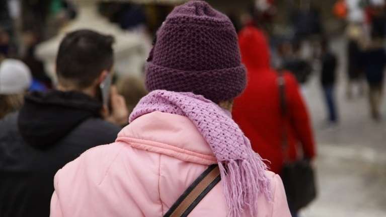 Ο καιρός &quot;τρελάθηκε&quot;: Ανεβαίνει σήμερα η θερμοκρασία, έρχεται κρύο το Σαββατοκύριακο - Ανοιξη ξανά από τη Δευτέρα