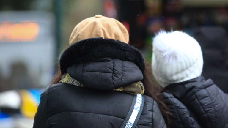 Καιρός: Επιμένουν και σήμερα οι χαμηλές θερμοκρασίες – Παγετός και χιονοπτώσεις στα ορεινά