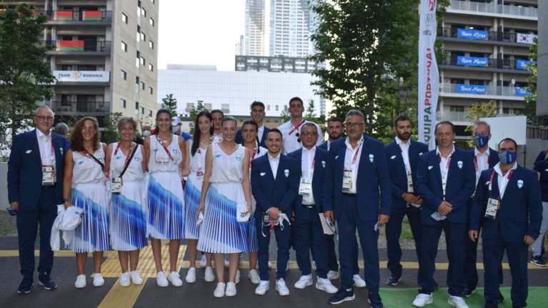 Ολυμπιακοί αγώνες: Έτοιμη η ελληνική αποστολή με σημαιοφόρους τον Λευτέρη Πετρούνια και την Άννα Κορακάκη [Εικόνα]