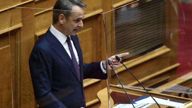 Η επίμονη, περίεργη ερώτηση Μητσοτάκη στον Τσίπρα για παρακολουθήσεις &quot;υπουργών, δημοσιογράφων, δικαστών&quot; επί ΣΥΡΙΖΑ