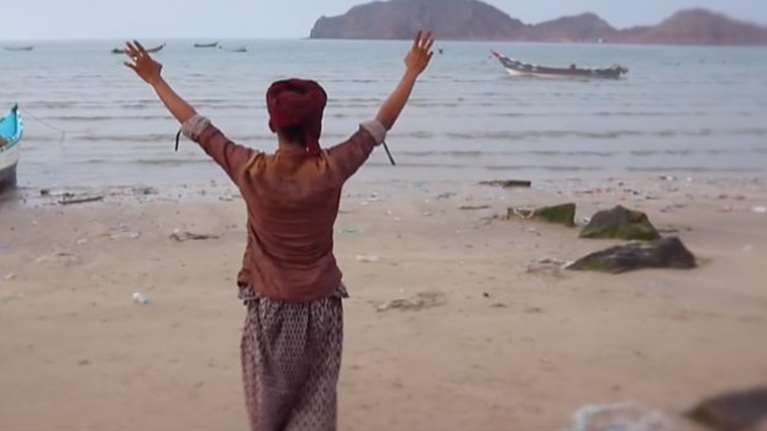 Ψαράδες στην Υεμένη ανακάλυψαν έναν θησαυρό αξίας 1,5 εκατ. δολαρίων στο κουφάρι φάλαινας [βίντεο]