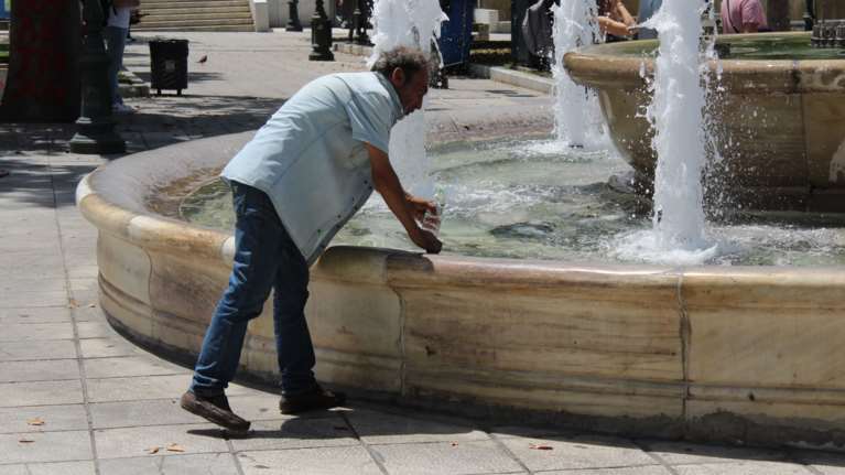 &quot;Παραλύει&quot; η Αττική μπροστά στην επέλαση του &quot;Κλέωνα&quot;: Κλείνει η Ακρόπολη, &quot;φρένο&quot; στα τρένα