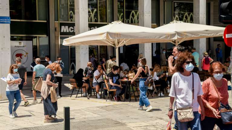 Γεραπετρίτης: Ανοικτό το ενδεχόμενο επέκτασης του υποχρεωτικού εμβολιασμού