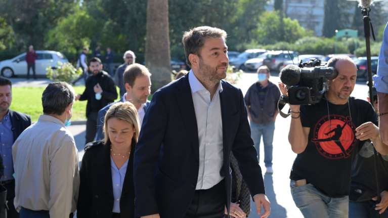 &quot;Πράσινη&quot; απόβαση στη Θεσσαλία: Κλιμάκια του ΠΑΣΟΚ &quot;οργώνουν&quot; την περιοχή - Επίσκεψη Ανδρουλάκη την Κυριακή